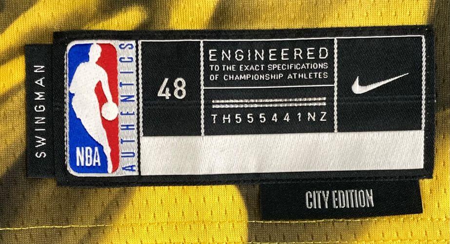 Stephen Curry Signed Warriors Authentic Nike Jersey