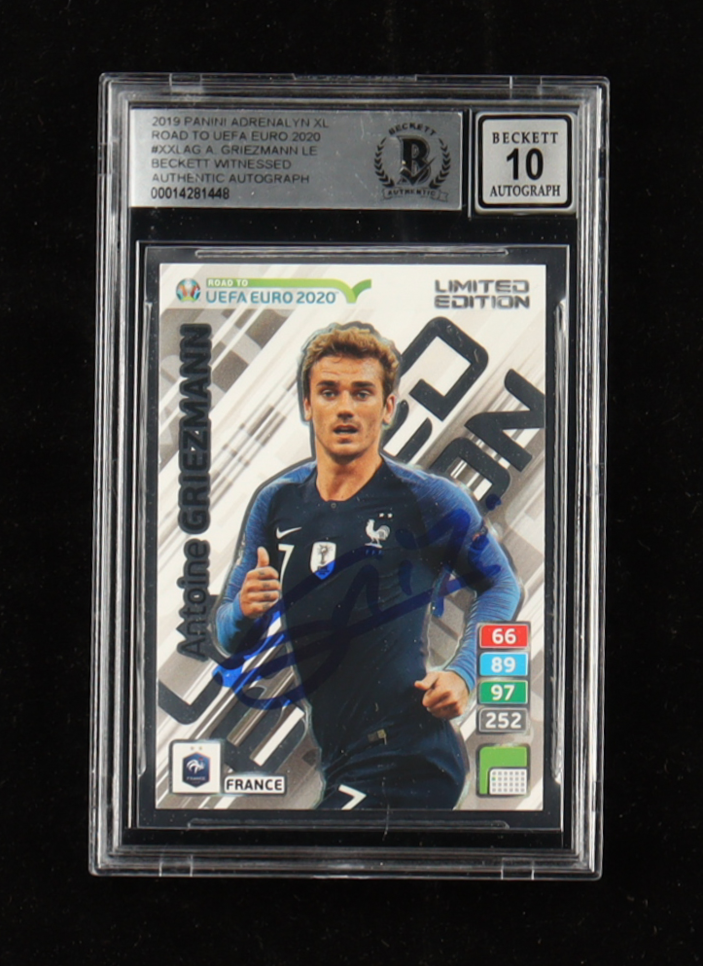Griezmann Signed 2019 Panini Adrenalyn XL Road to UEFA Euro 2020 #XXLAG (BGC 10) authentic-signatures