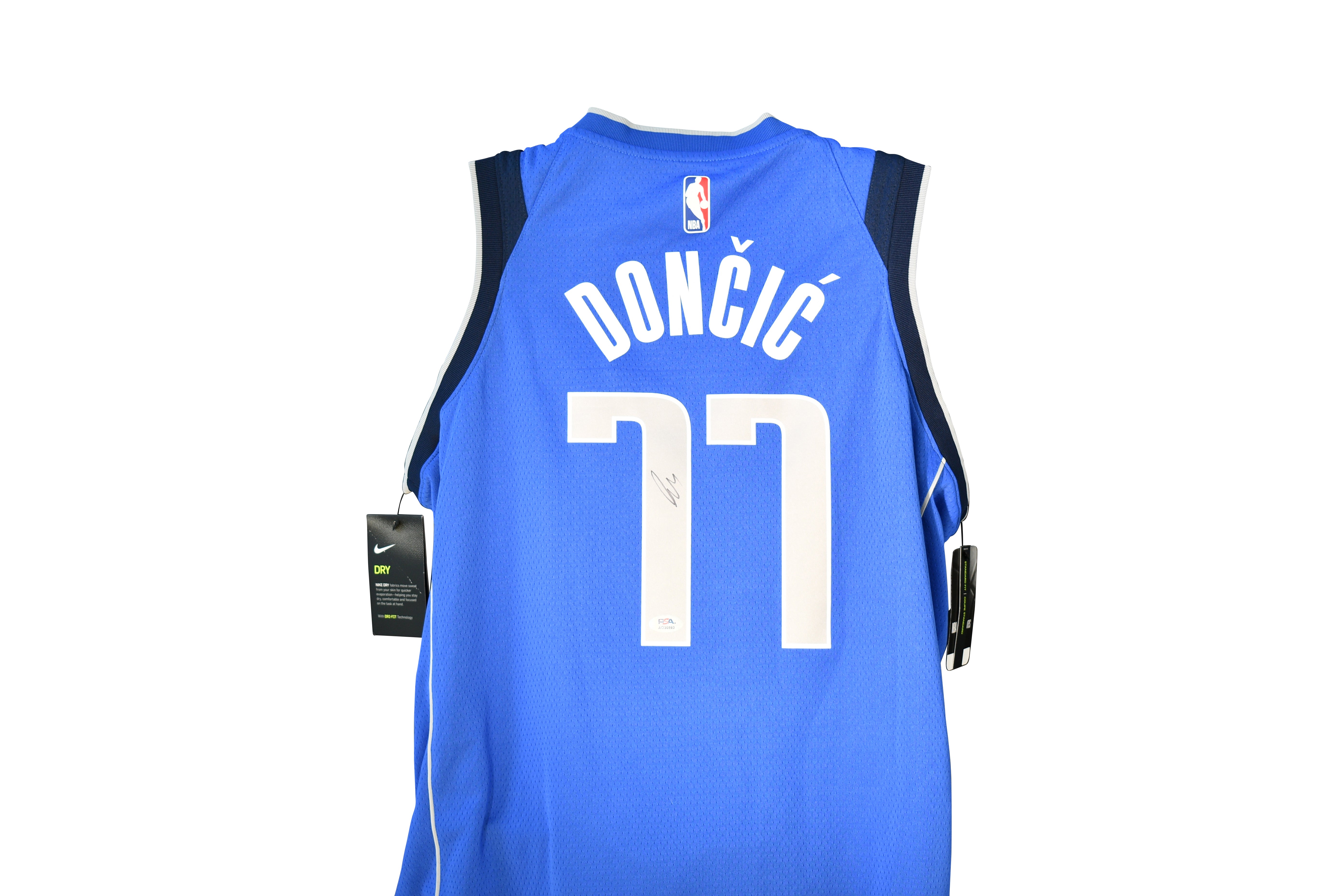 Luka Dončić Signed Mavericks Jersey