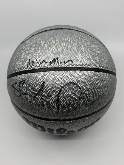 Basketball Platinum Edition avec "Reign Man" Signé par Shawn Kemp certifié par Beckett
