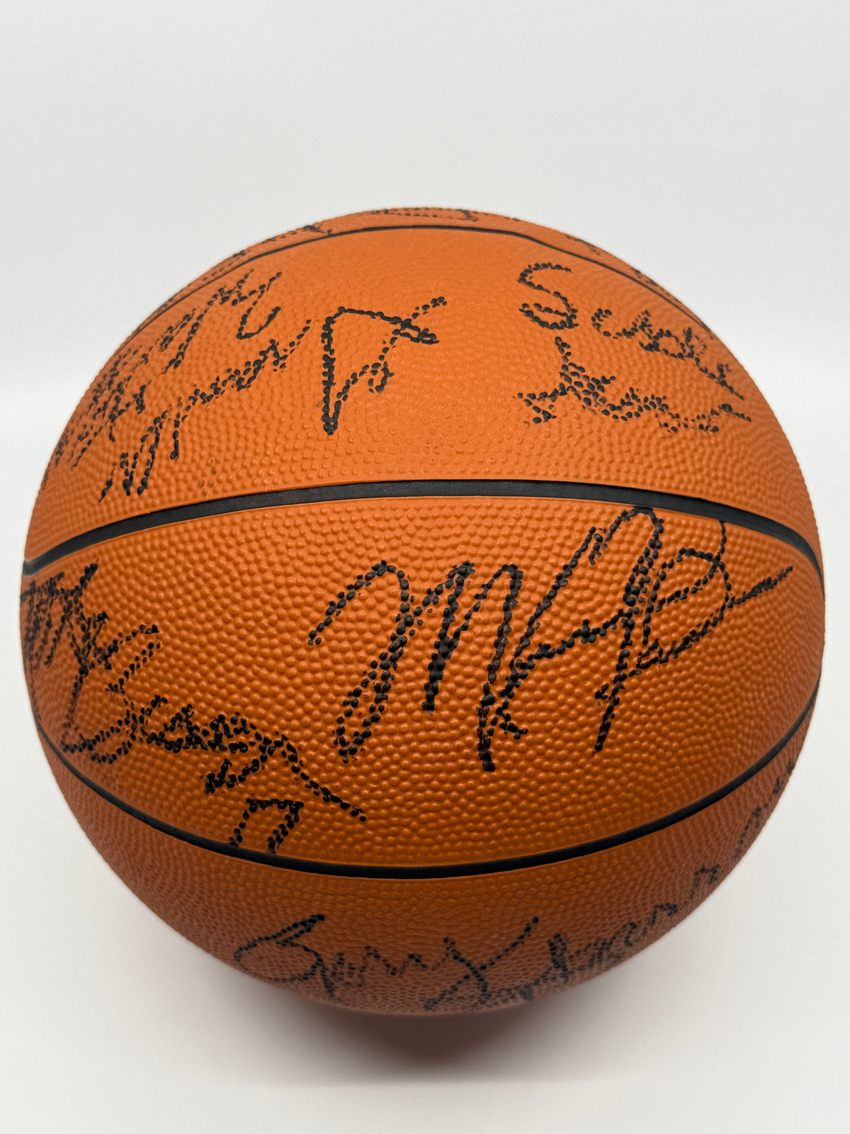 1987-88 Chicago Bulls autographed team basketball