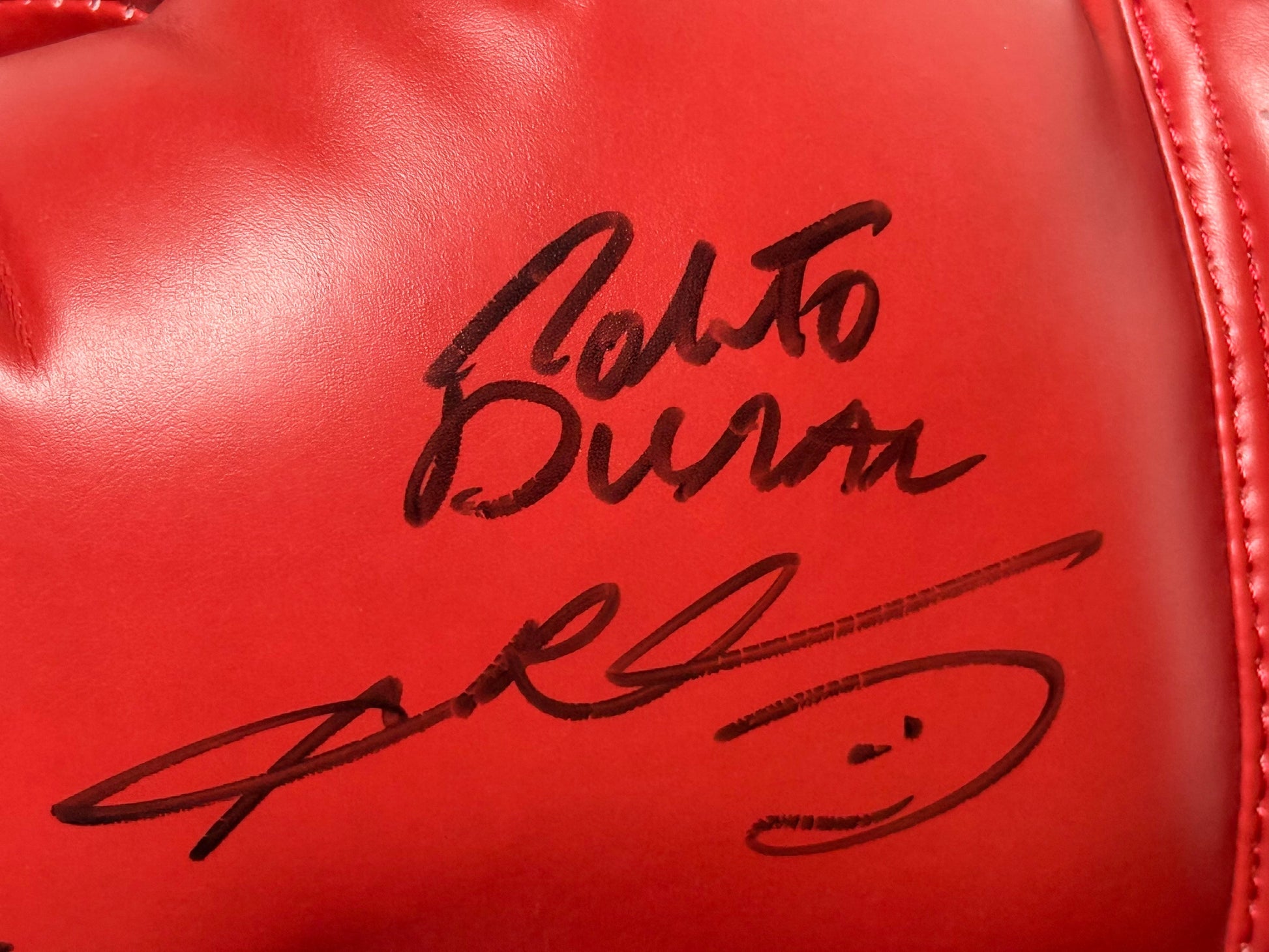 RARE Gant de Boxe Triple signature Thomas Hearns, Roberto Duran, Ray Sugar Leonard certifie par Beckett authentic-signatures