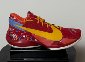 Chaussure Droite signee par Giannis Antetokounmpo certifiee par Beckett