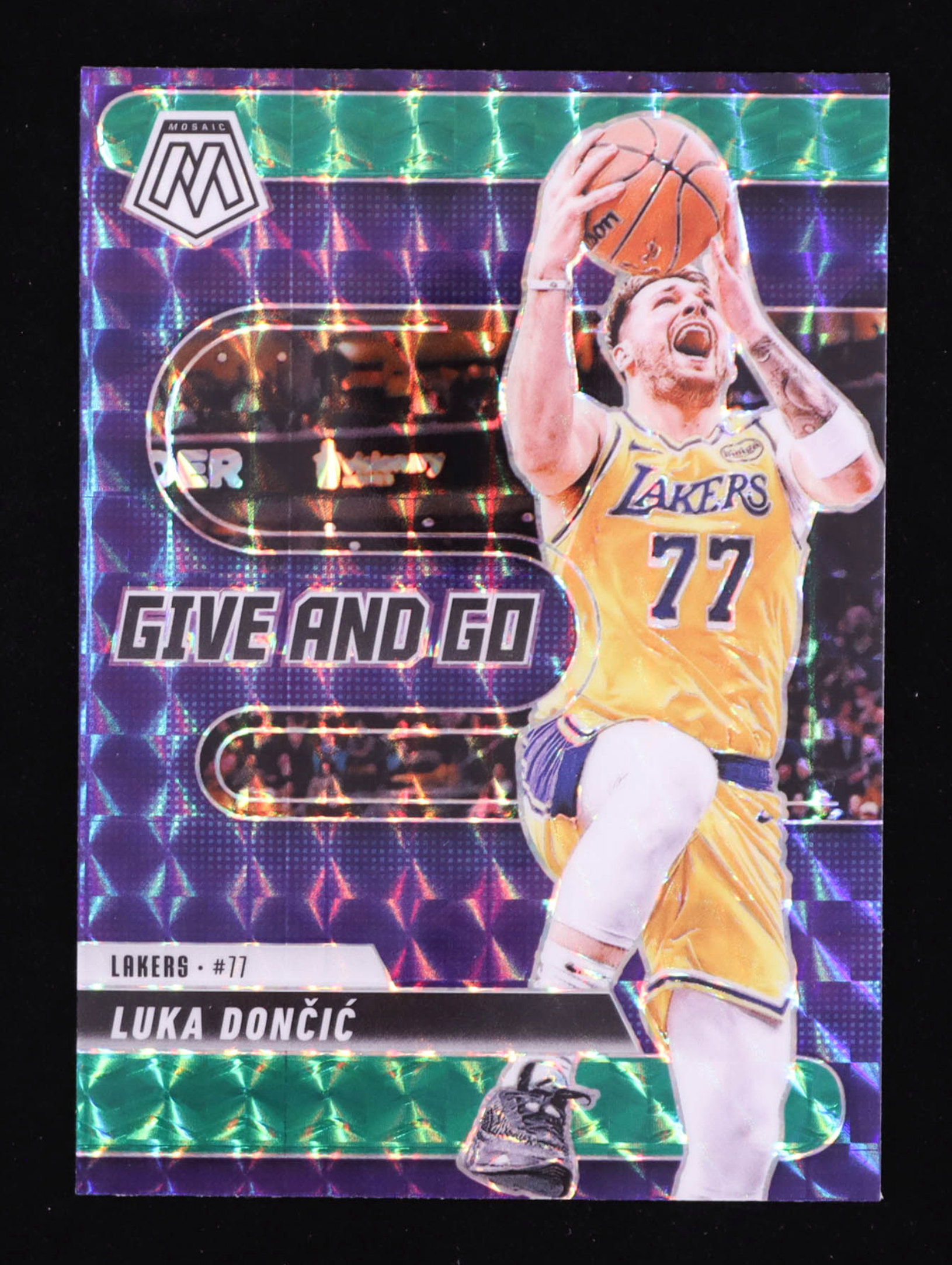 Luka Doncic 2024-25 Panini Mosaic Give and Go Mosaic Green #4 authentic-signatures