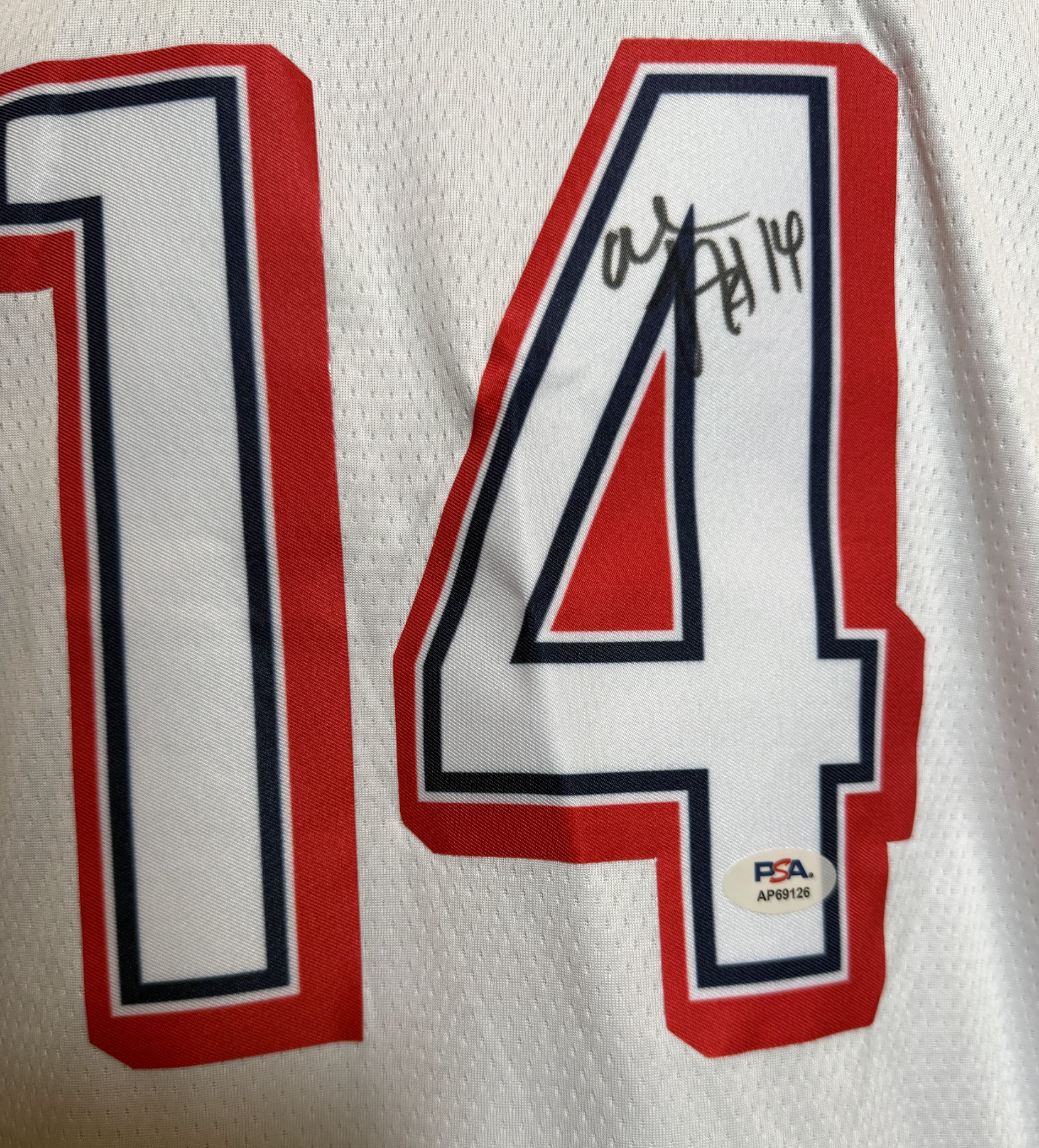 Maillot Authentique Domicile Team USA  Edition World Cup Qualifiers 2018-19  signe par Isaiah Thomas certifie par PSA authentic-signatures