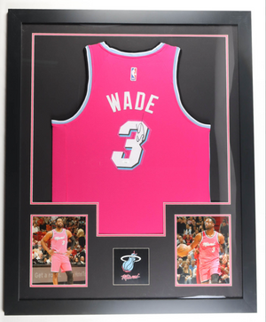 Cadre Maillot Authentique de Miami Heat signe par Dwayne Wade certifie par JSA