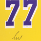 Cadre Maillot Authentique des Los Angeles Lakers  signe par Luka Doncic et certifie par JSA authentic-signatures