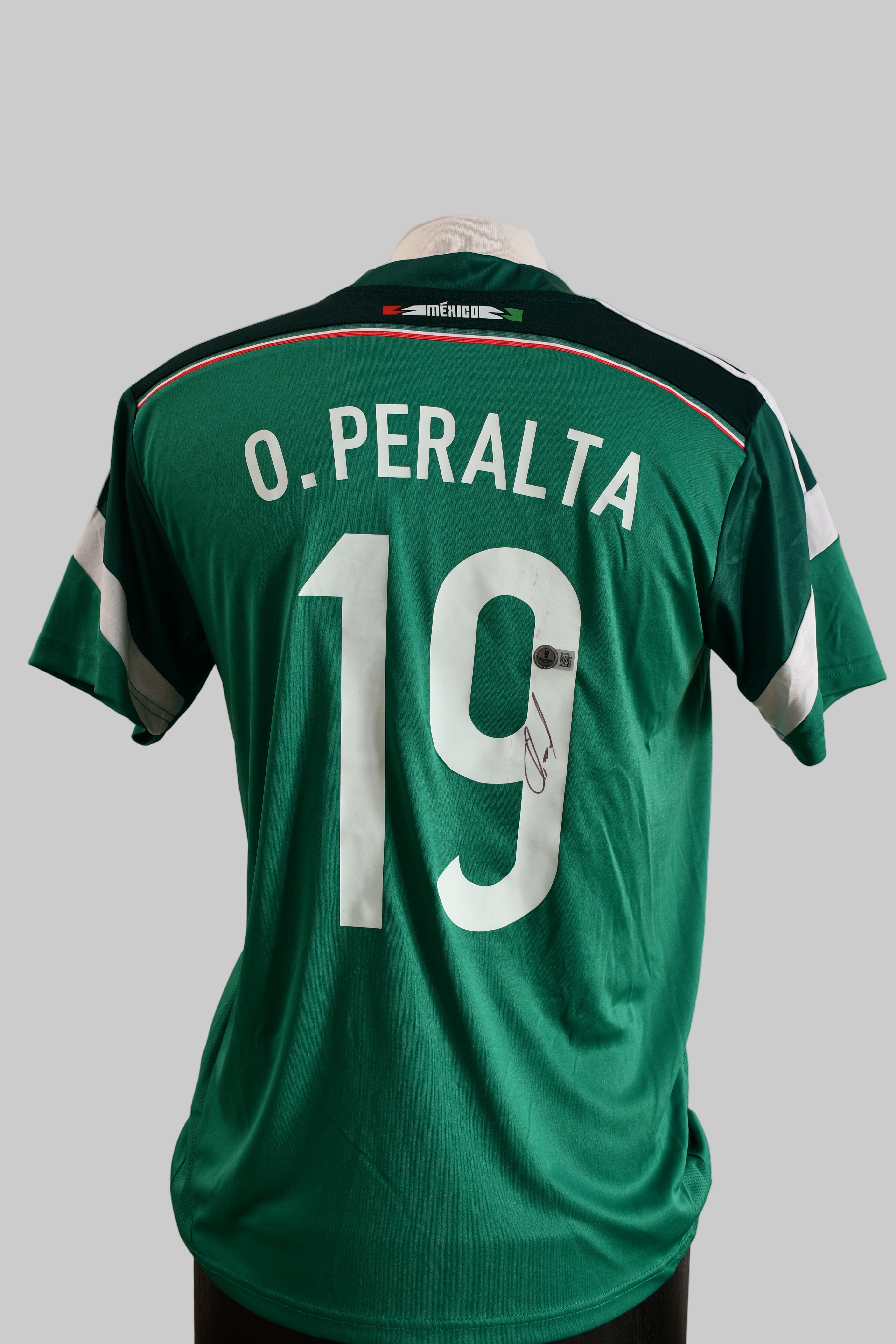 Oribe Peralta Signed Mexico Jersey