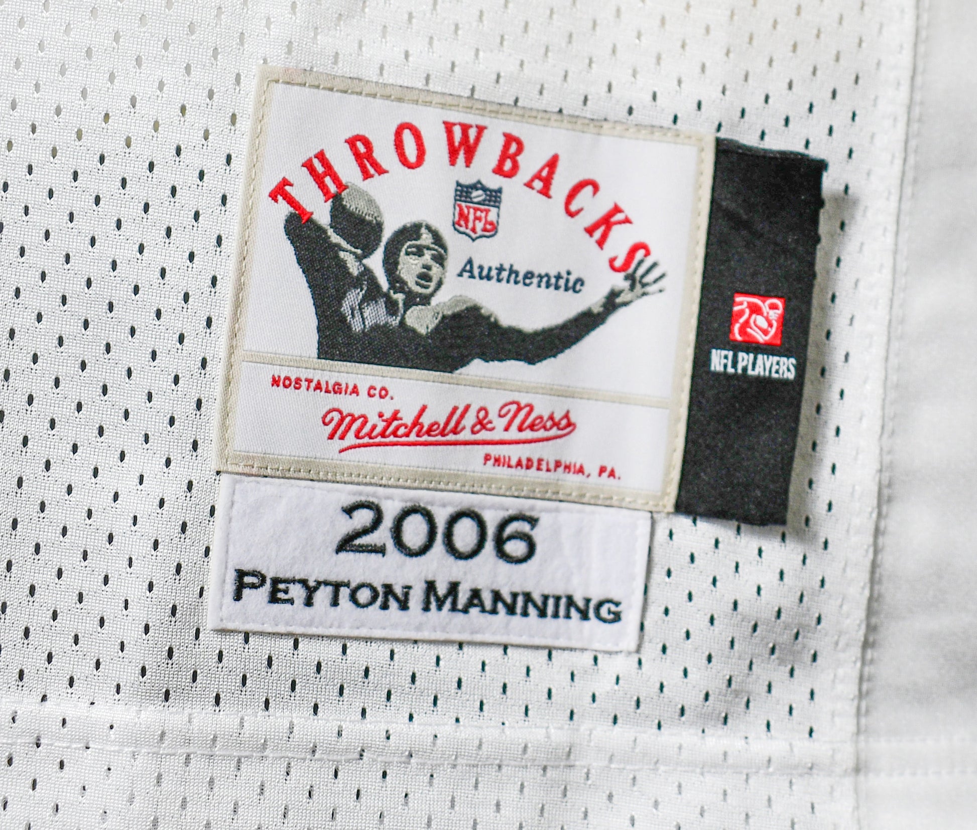 Peyton Manning Signed Colts Jersey. Certified by FANATICS authentic-signatures