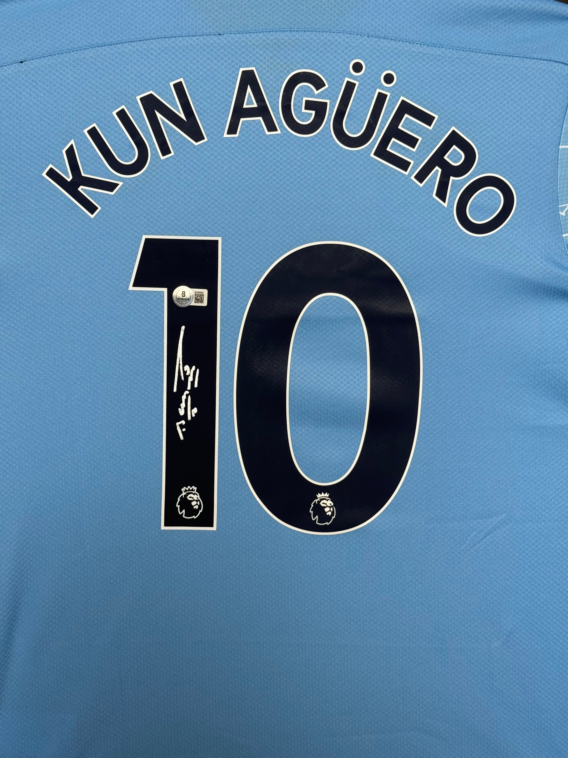 Maillot Domicile Manchester City FC signé par Sergio Aguero Certifie par Beckett authentic-signatures