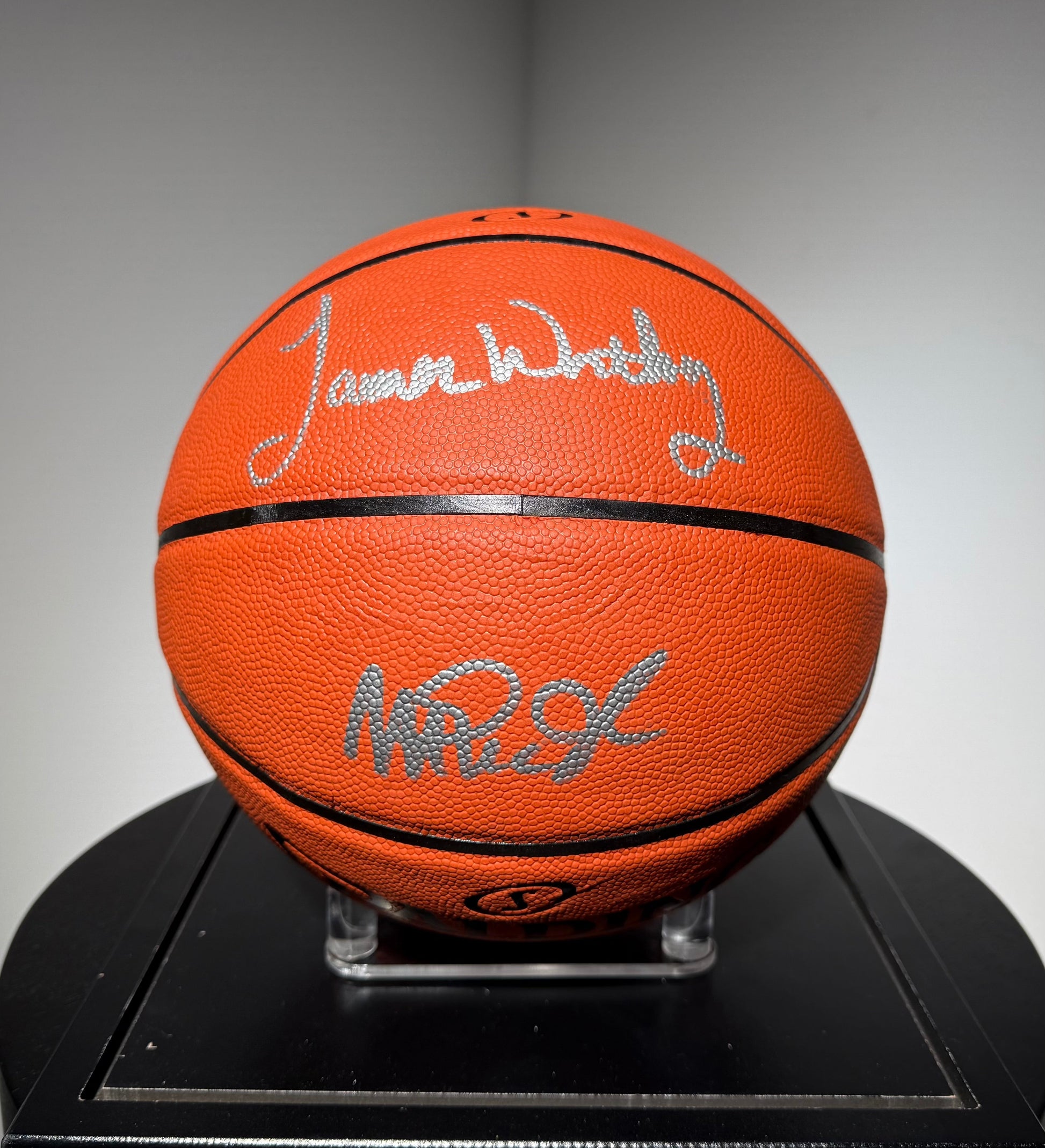Basketball Legendes des Lakers Showtime signe par Magic Johnson et James Worthy certifie par Fanatics authentic-signatures