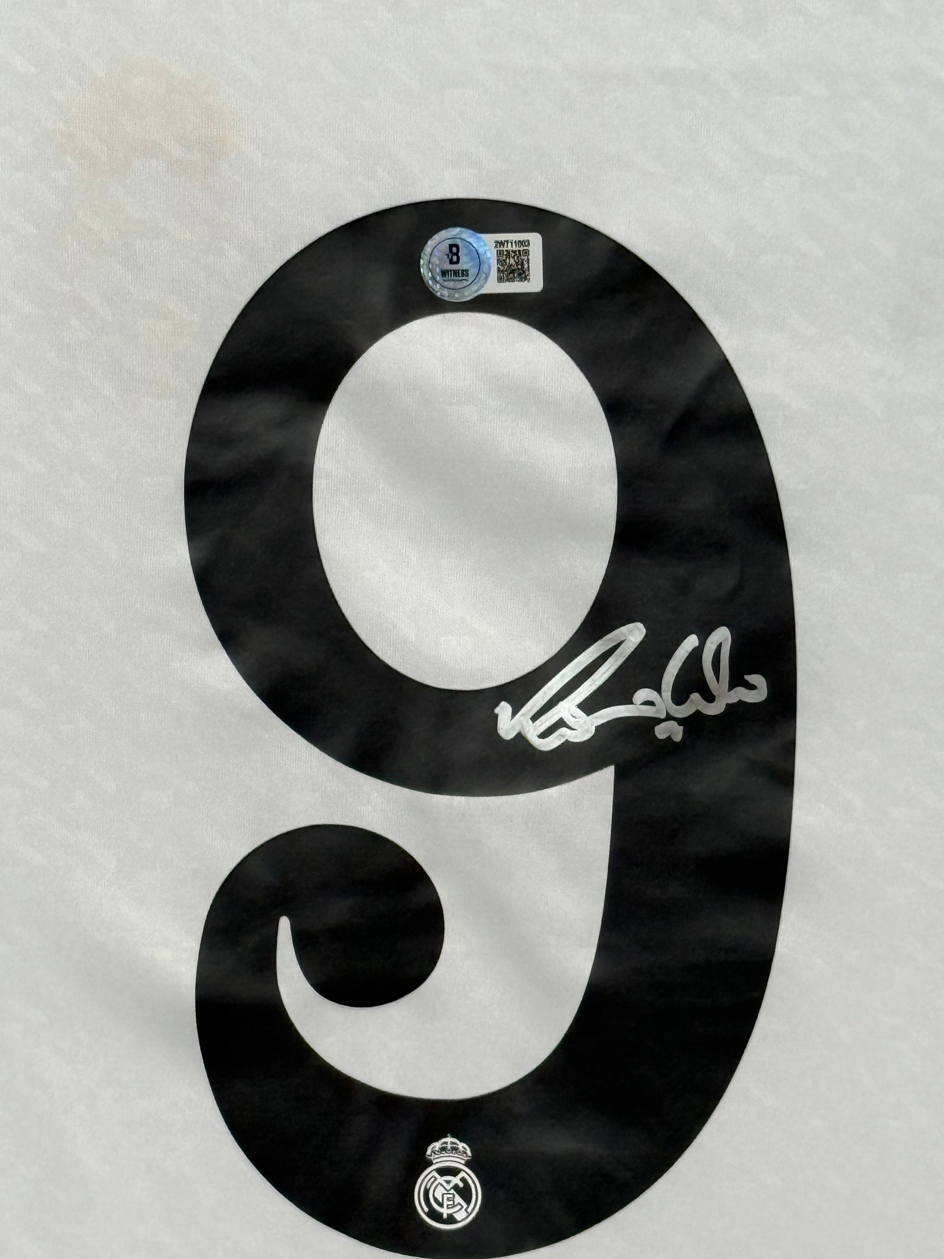 Maillot Domicile Real Madrid CF 2022-23 signe Ronaldo Nazario Certifie par Beckett authentic-signatures