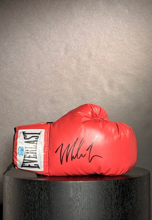 Authentique Gant de boxe Droit EVERLAST signe par Mike Tyson et certifie par JSA et PSA authentic-signatures