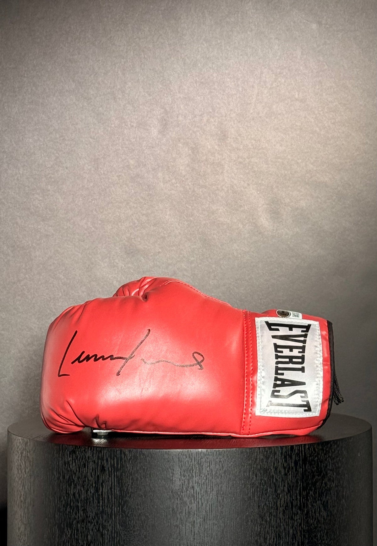 Lennox Lewis Signed Everlast Boxing Glove, Certified by Beckett authentic-signatures Authentic Signatures