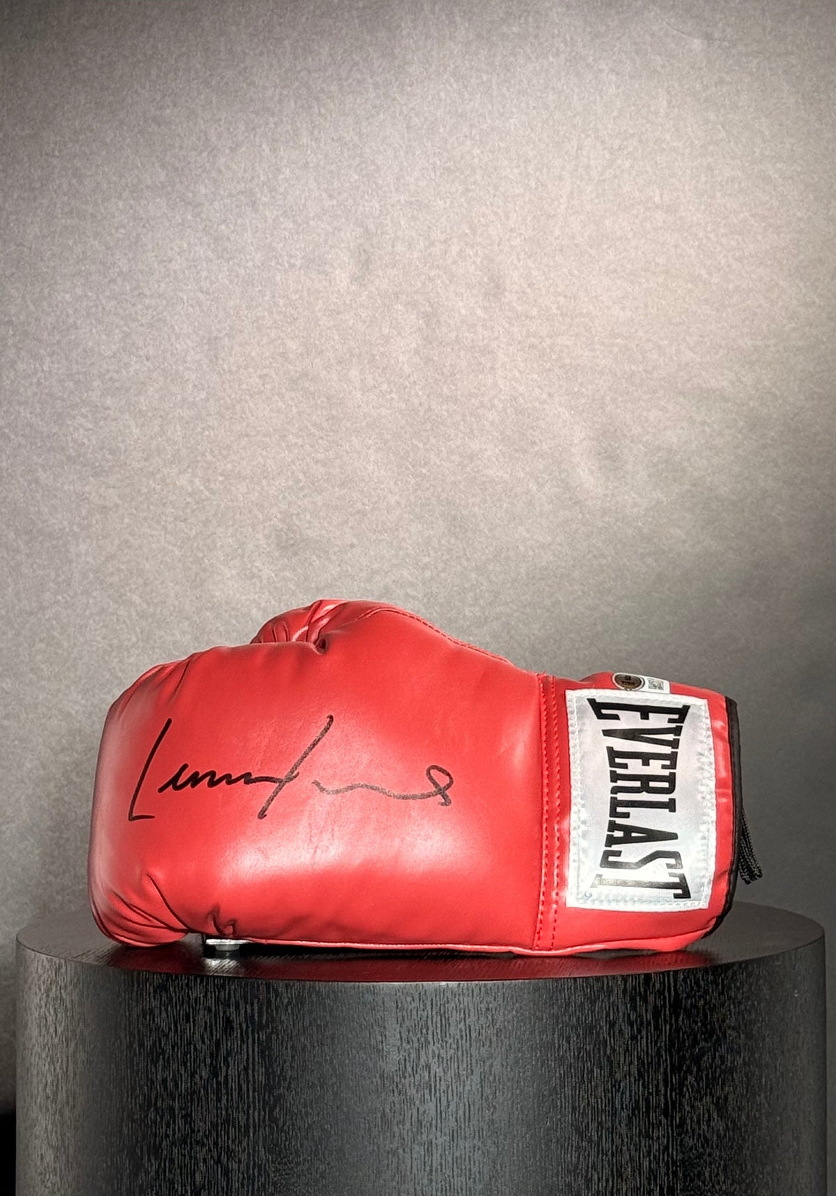 Lennox Lewis Signed Everlast Boxing Glove, Certified by Beckett authentic-signatures Authentic Signatures