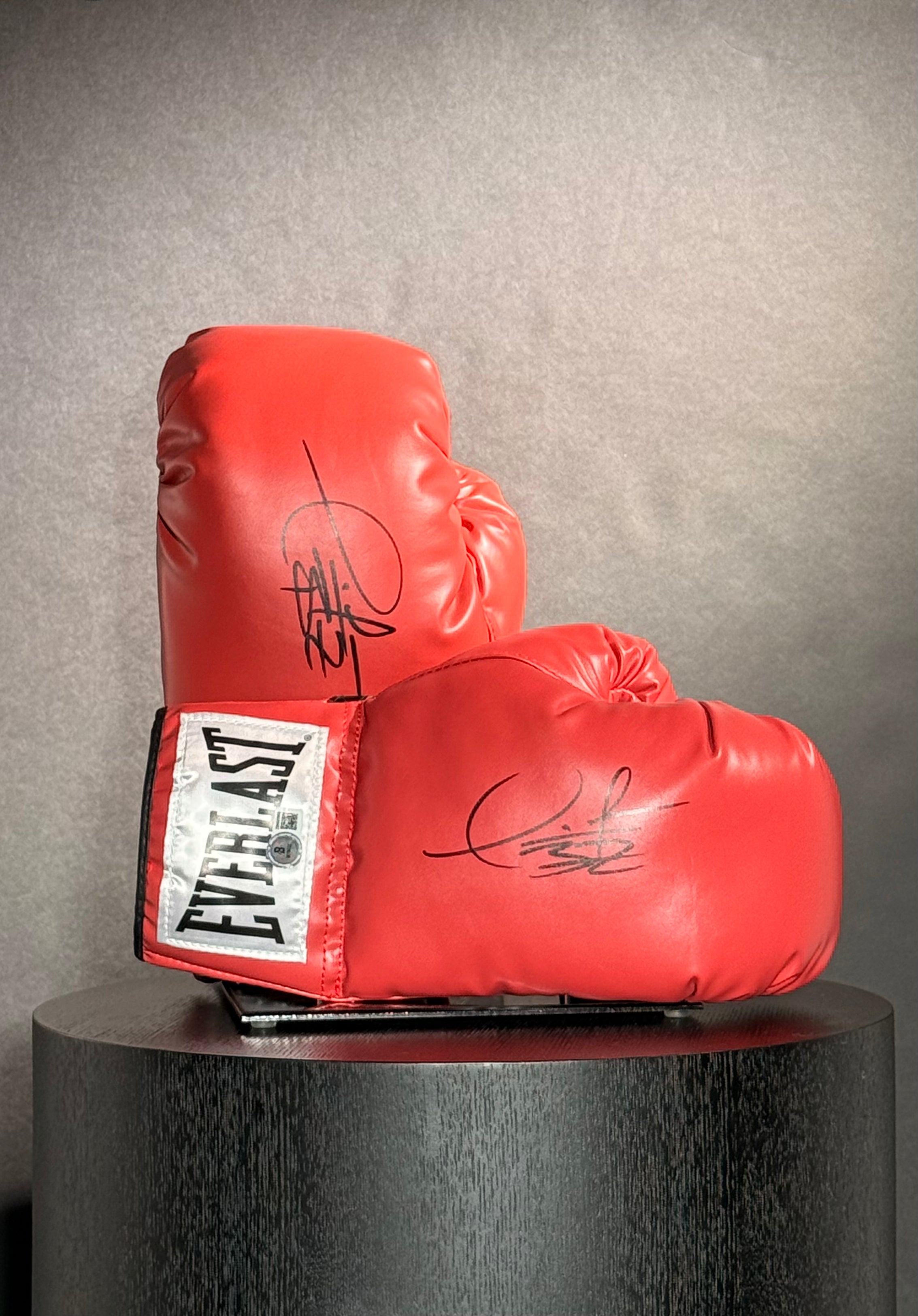 Deontay Wilder Signed Pair of Boxing Gloves Certified by Beckett authentic-signatures