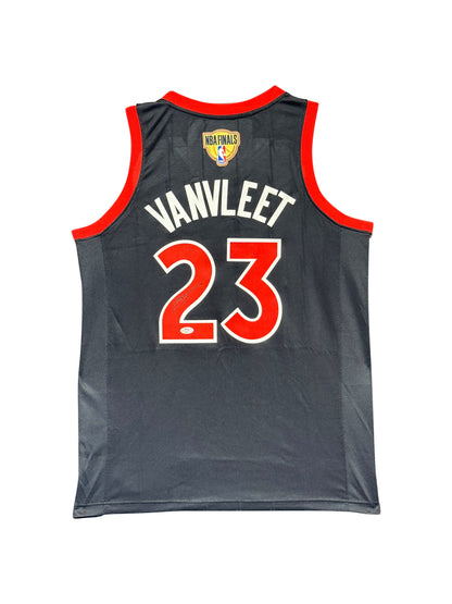 Maillot Finals patch Authentique Exterieur Toronto Raptors signe par Fred Van Fleet certifie par JSA authentic-signatures