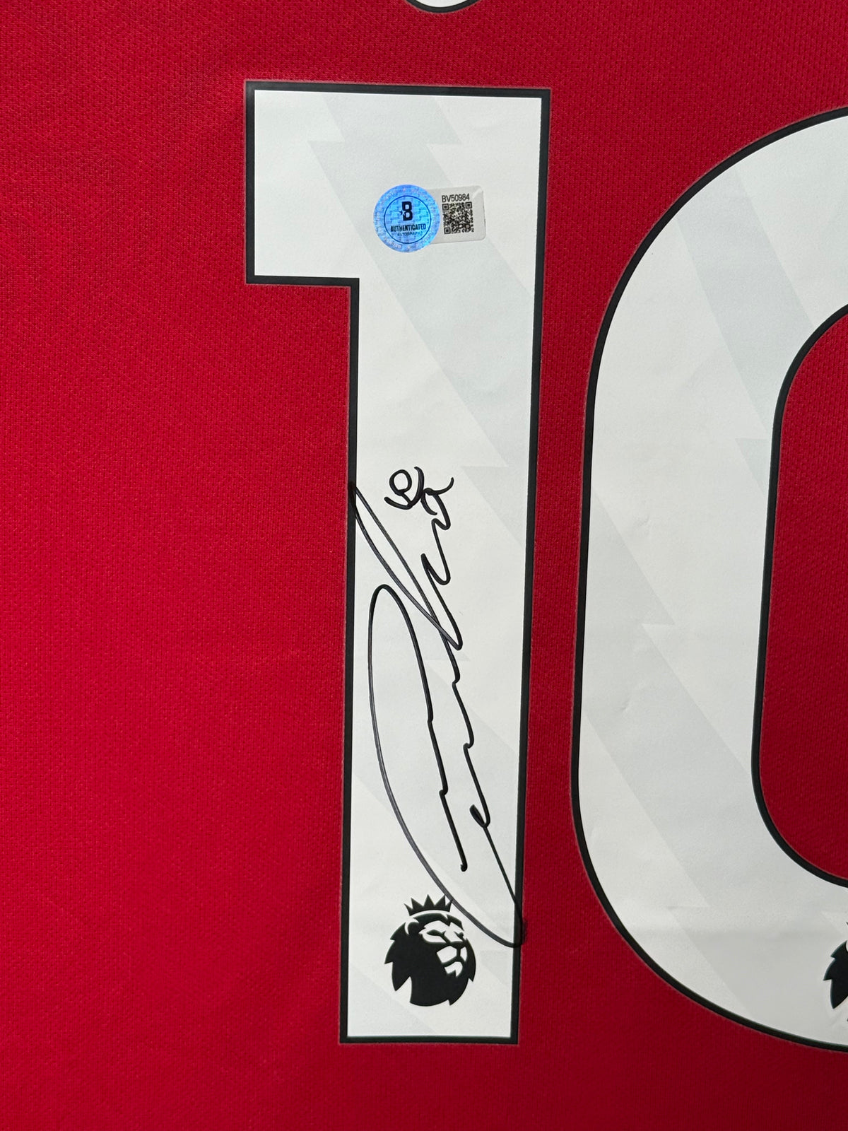 Matheus Cunha Signed Home 2024-25 Manchester United Jersey, Certified by Beckett authentic-signatures Football Authentic S...