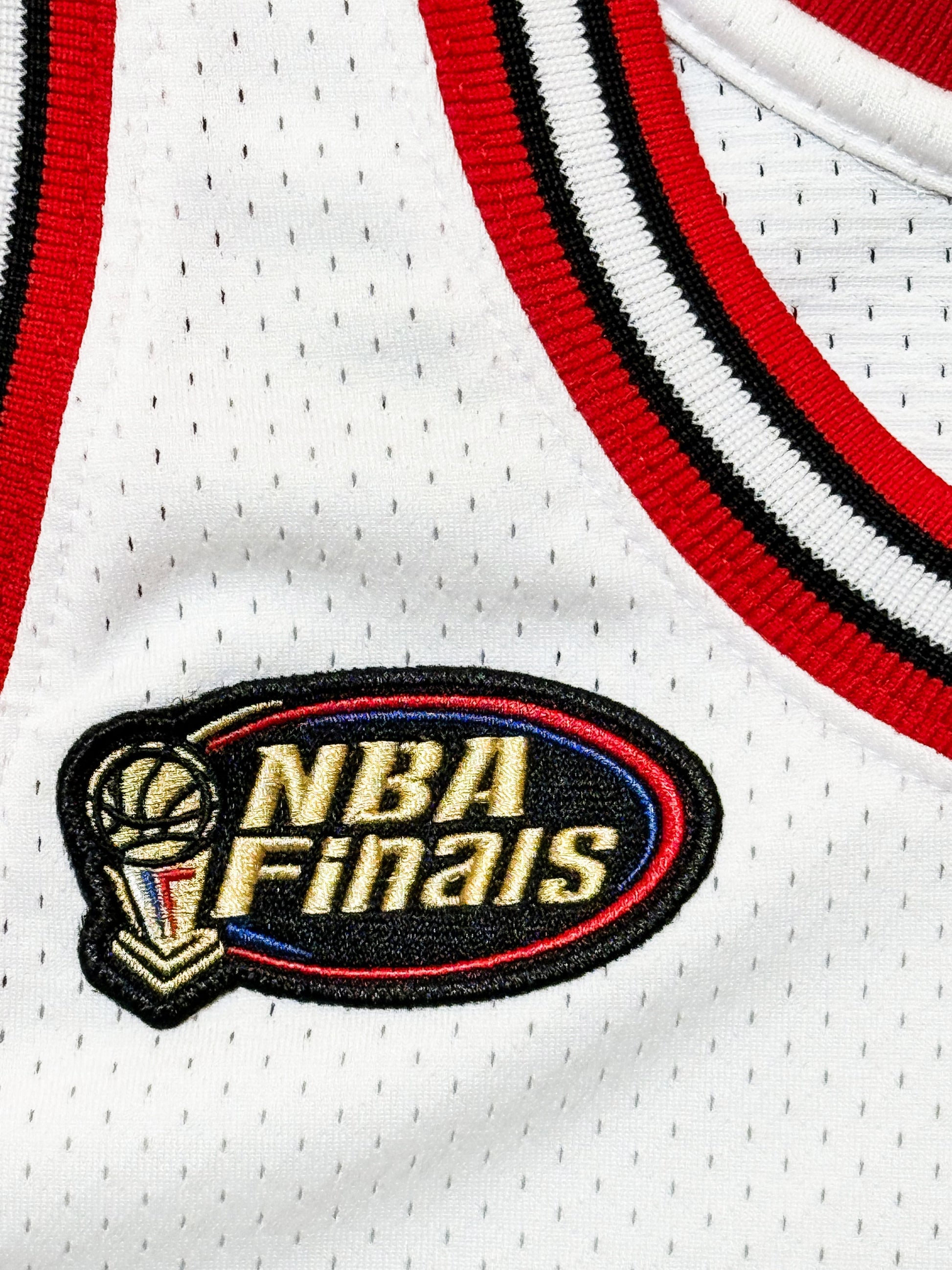 Maillot NBA FINALS Authentique Mitchell and Ness 1997-98 signé par Dennis Rodman et certifié par Fanatics authentic-signatures