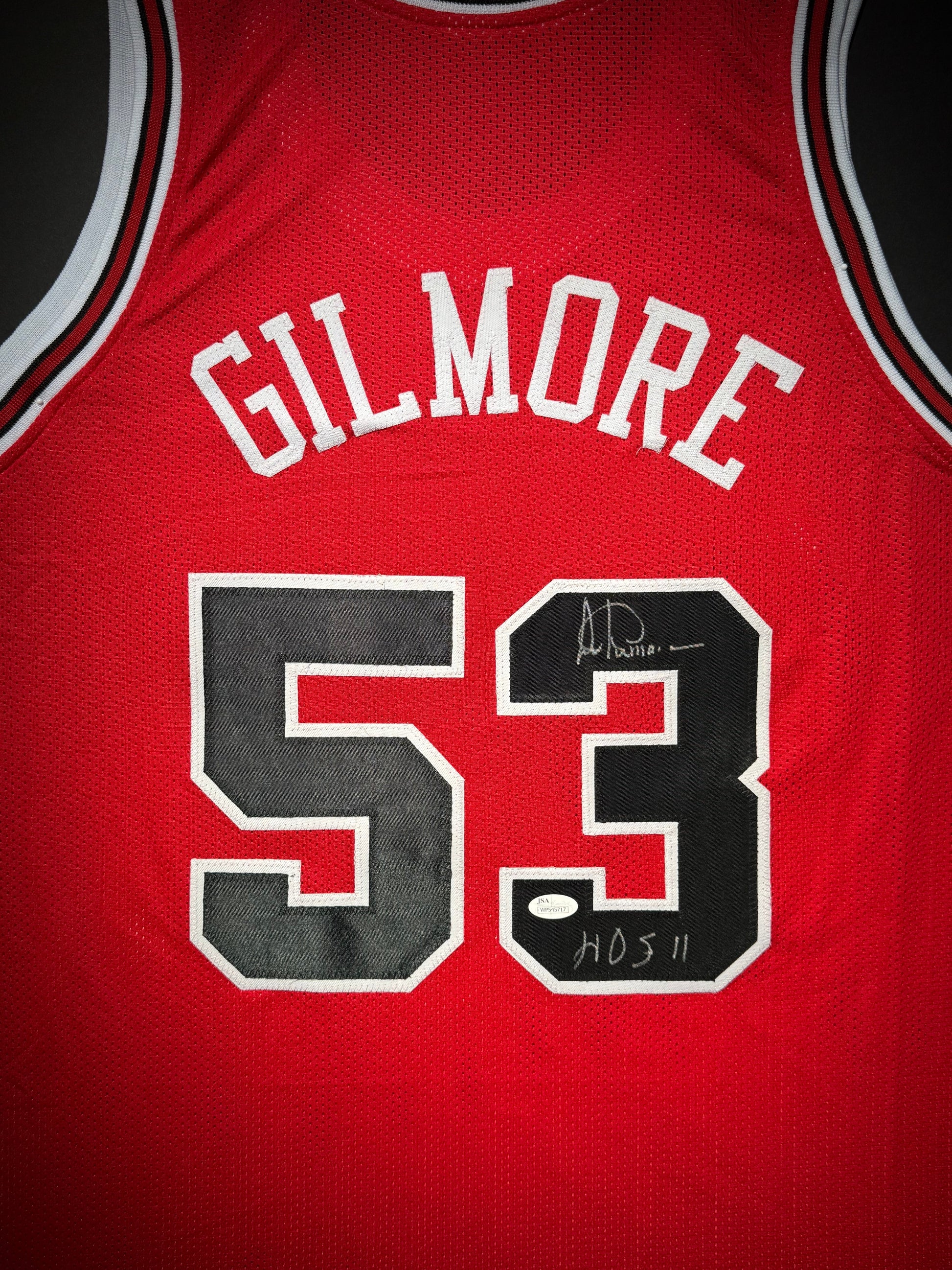 Maillot "HOF 11" Custom Domicile Chicago Bulls signe par Artis Gilmore certifie par JSA authentic-signatures