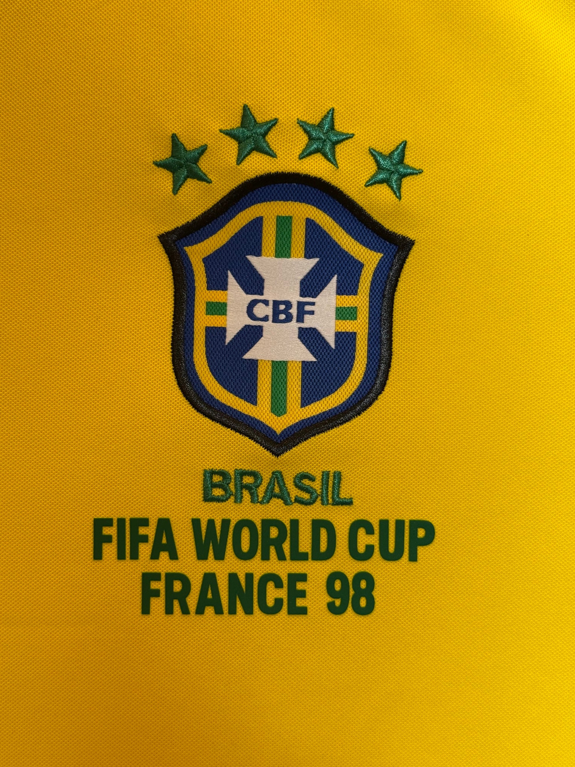 Maillot Authentique Brazil Finale Coupe du Monde 1998 signé par Ronaldo Nazario  et certifié par Beckett authentic-signatures