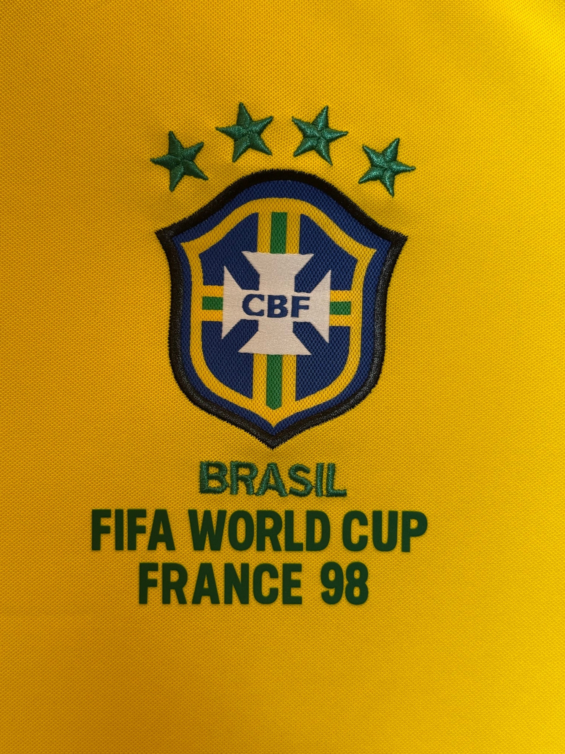 Maillot Authentique Brazil Finale Coupe du Monde 1998 signé par Ronaldo Nazario  et certifié par Beckett authentic-signatures