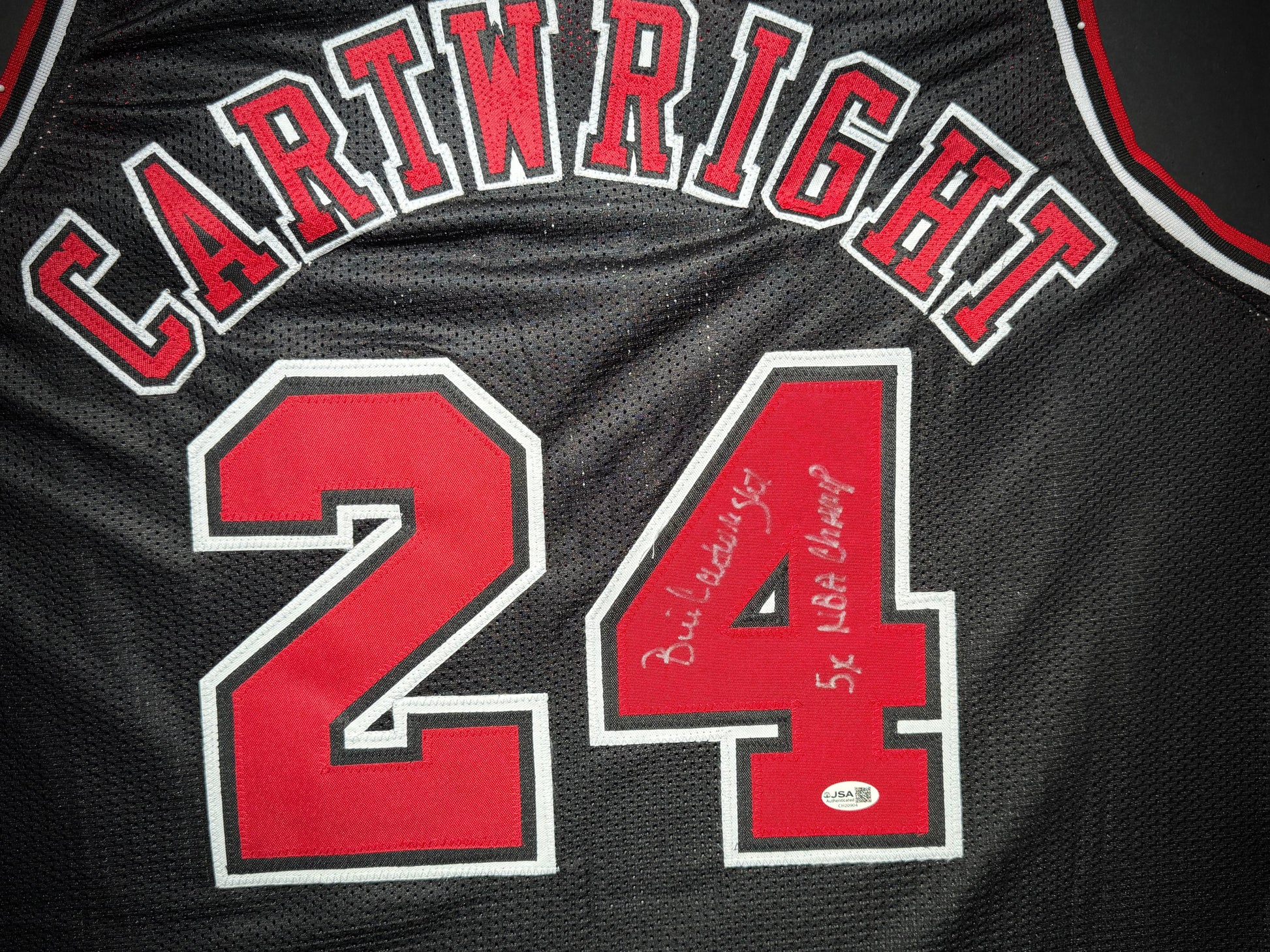 Maillot Custom Exterieur Chicago Bulls signe "5XChamp"par Bill Cartwright certifie par JSA authentic-signatures