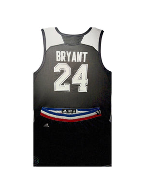 Maillot et Short Portés durant le All Star Game 2015 par Kobe Bryant certifié par The Bryant Family authentic-signatures