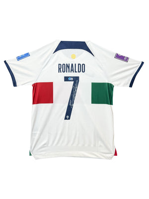 Maillot Authentique Equipe du portugal Coupe du monde 2022 signé par Cristiano Ronaldo certifié par Beckett authentic-signatures