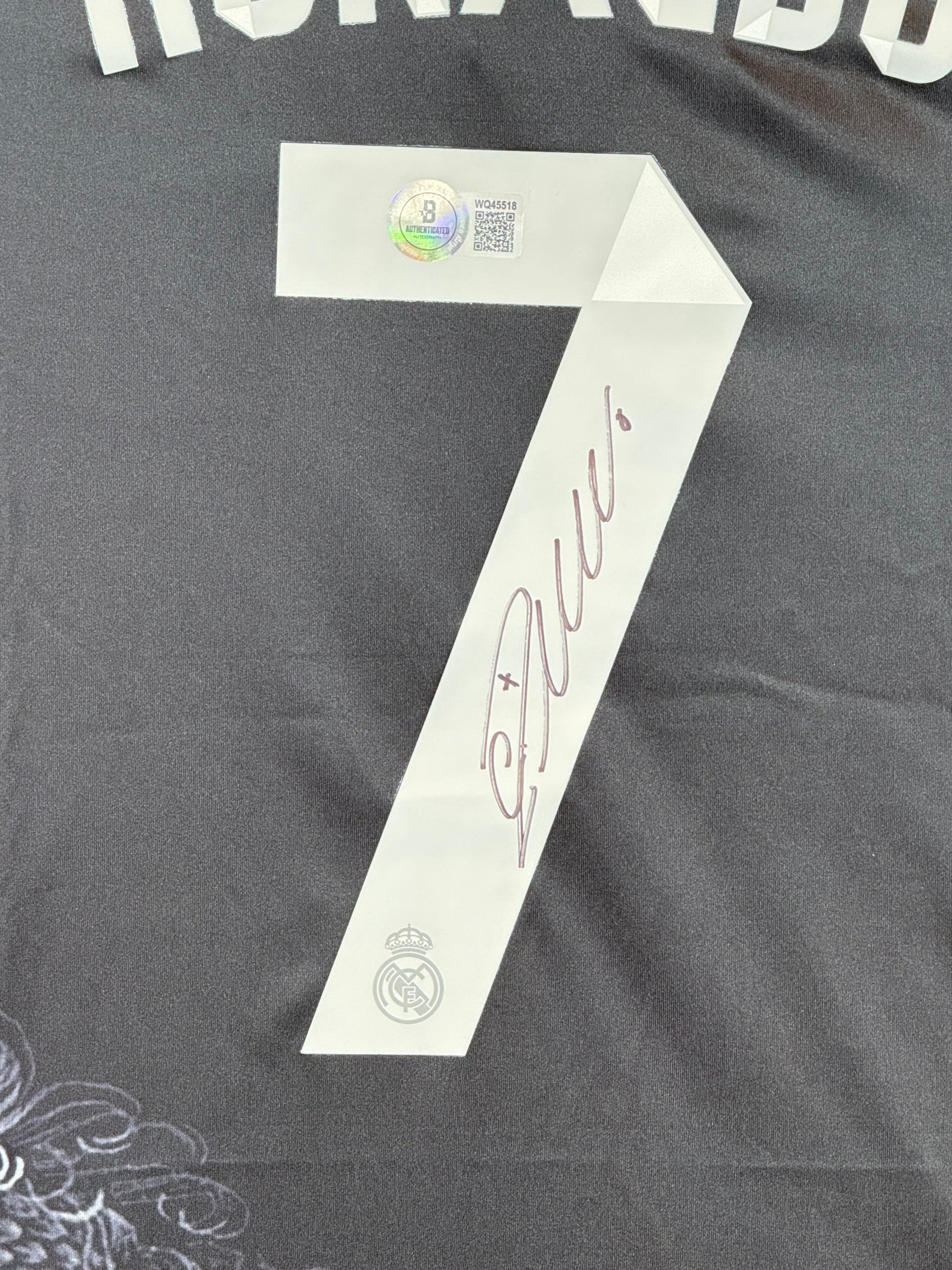 Maillot Authentique Real Madrid 'DRAGON' 2014-15 signé par Cristinao Ronaldo et certifié par Beckett authentic-signatures