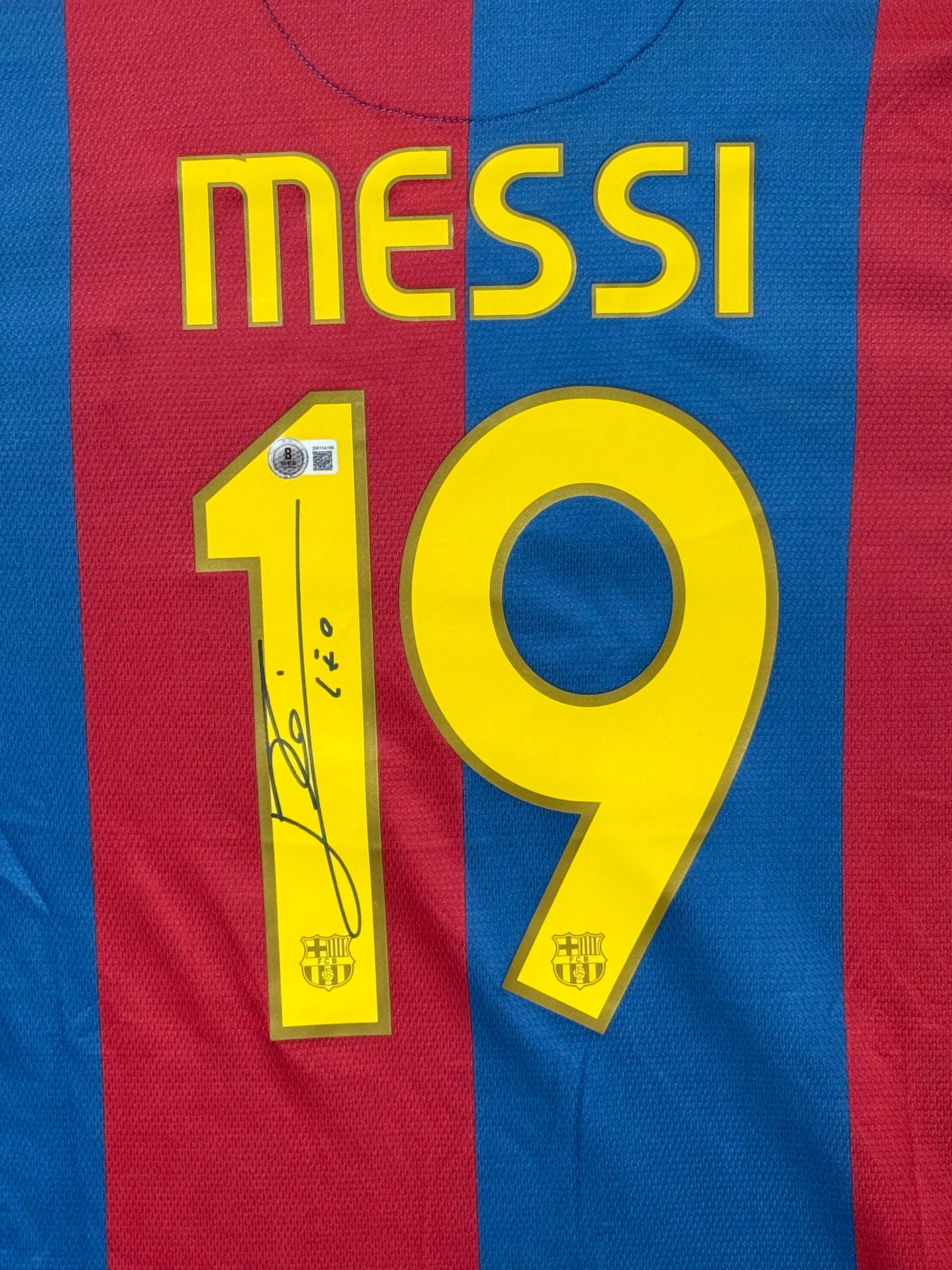 Maillot Authentique FC Barcelone saison 2005-06 "RARE 19" signé par Lionel Messi et certifié par Beckett authentic-signatures