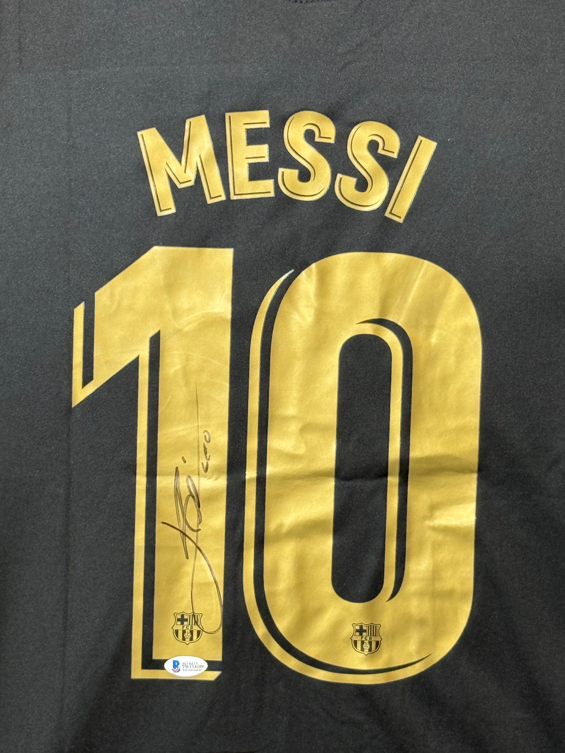 Maillot Authentique FC Barcelone saison 2020-2021 signé par Lionel Messi et certifié par Beckett authentic-signatures