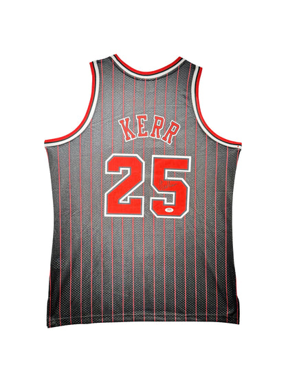 Maillot NBA Finals Authentique Mitchell and Ness Exterieur Chicago Bulls  signe par Steve Kerr certifie par PSA