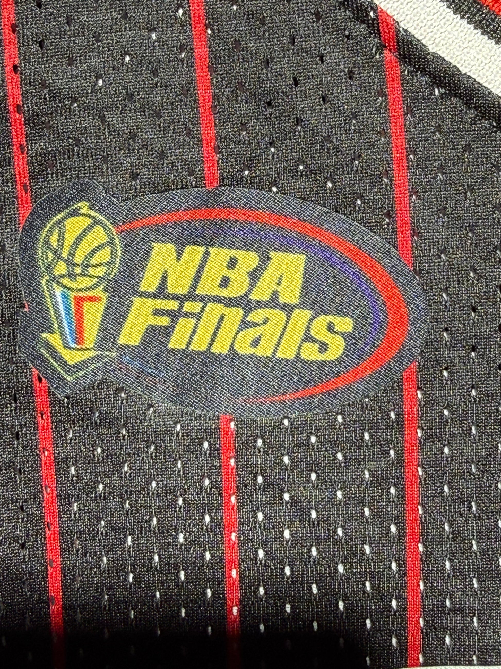 Maillot NBA Finals Authentique Mitchell and Ness Exterieur Chicago Bulls  signe par Steve Kerr certifie par PSA authentic-signatures