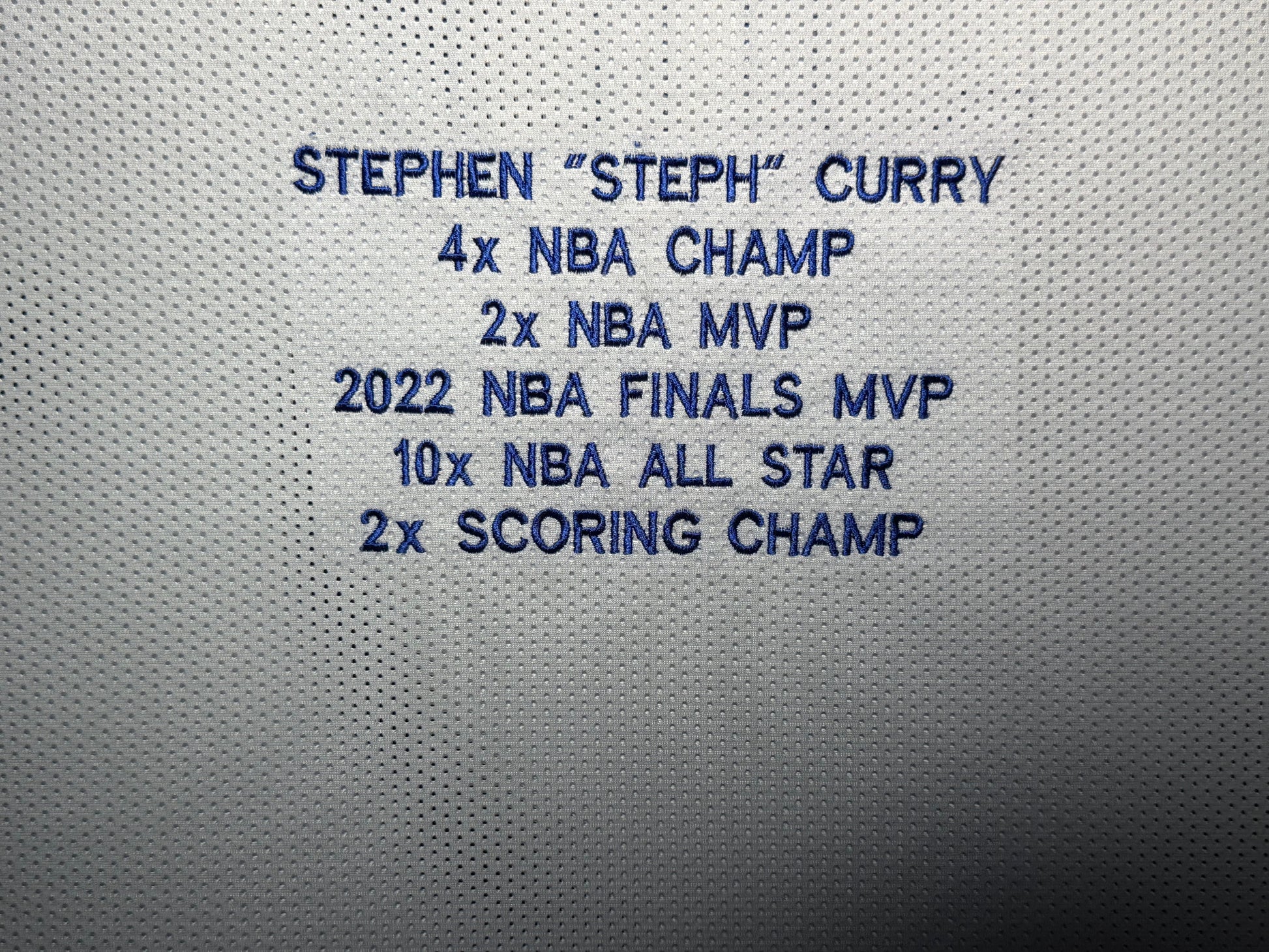 Maillot Custom Golden State Warriors signe avec Statistiques de carrière par Stephen Curry certifie par JSA authentic-signatures