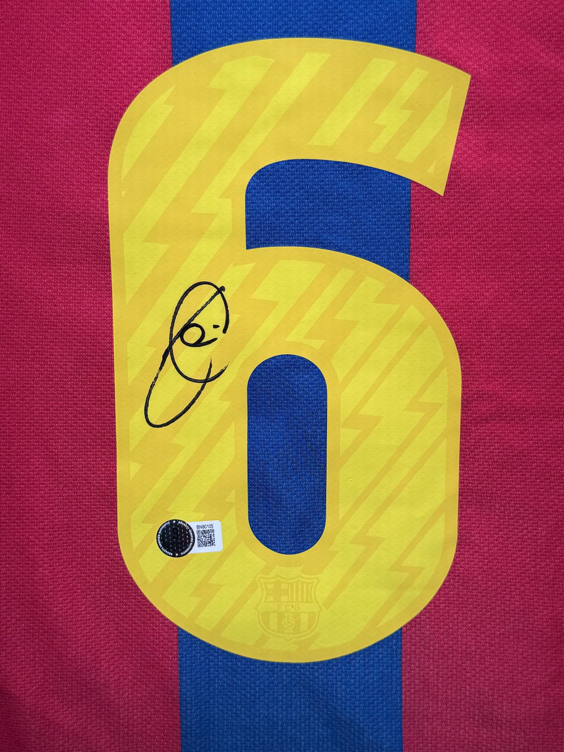 Maillot Domicile signe par Xavi Hernandez Fc Barcelone Certifie par Beckett authentic-signatures