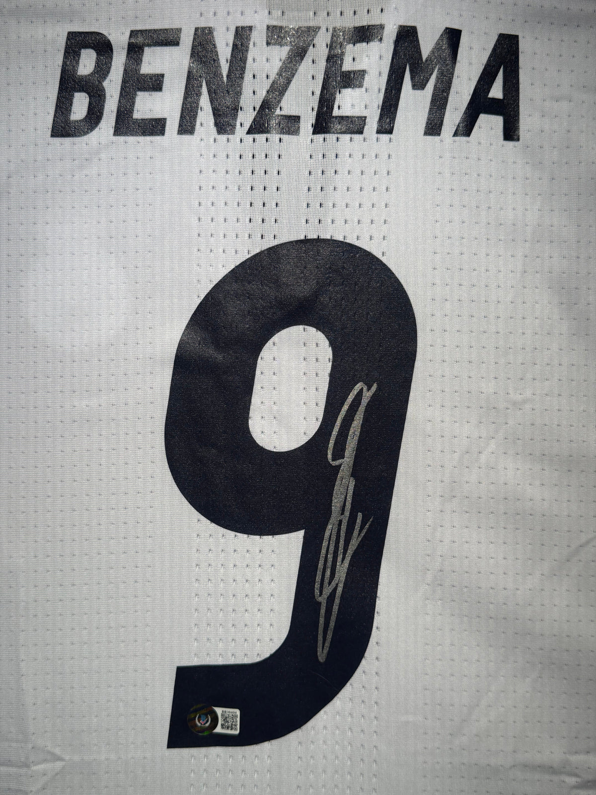 Karim Benzema Signed Home 2015-16 Real Madrid Jersey, Certified by Beckett authentic-signatures Football Authentic Signatures