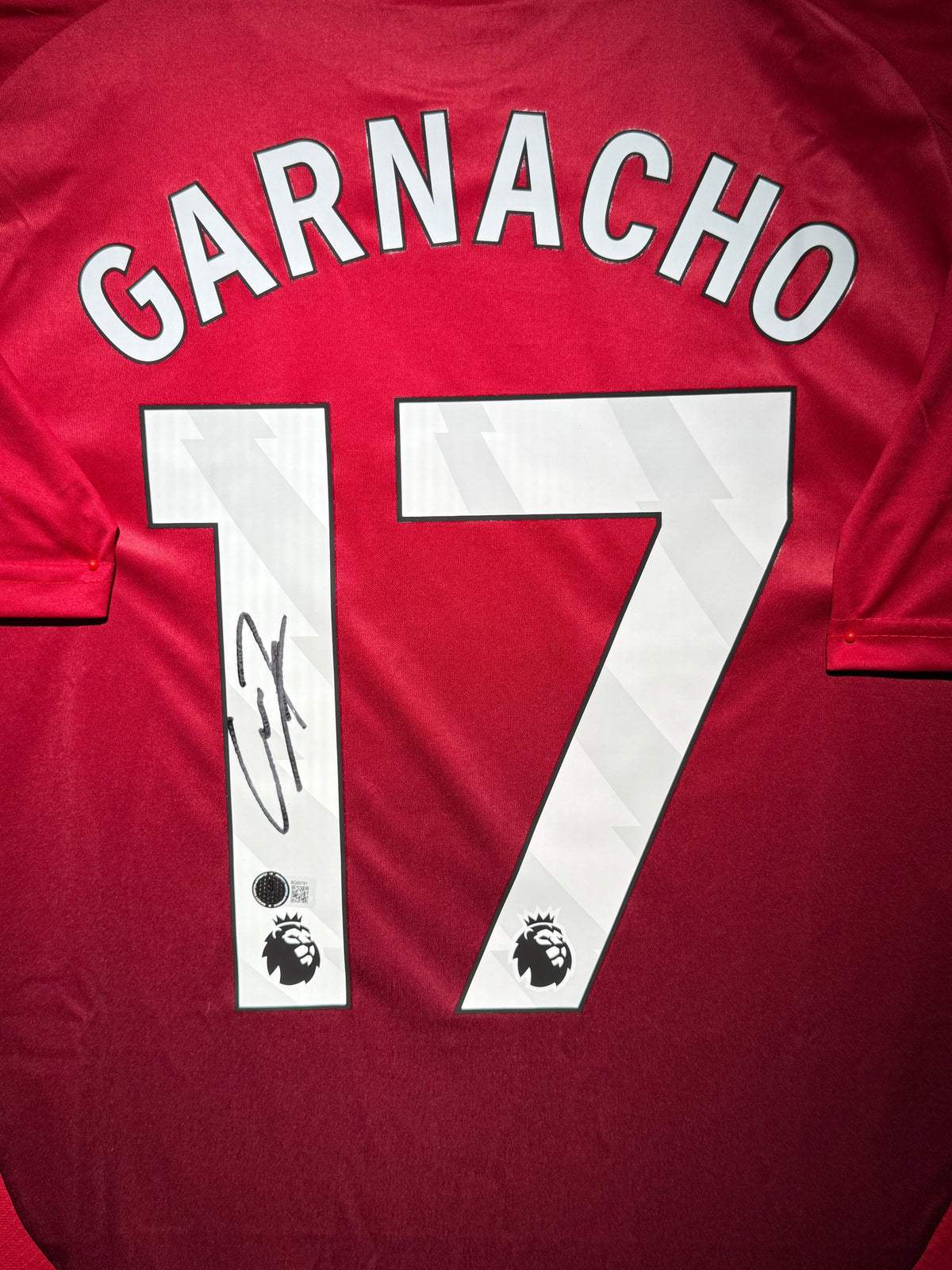 Alejandro Garnacho Signed Home 2023-24 Manchester United Jersey, Certified by Beckett authentic-signatures Football Authen...