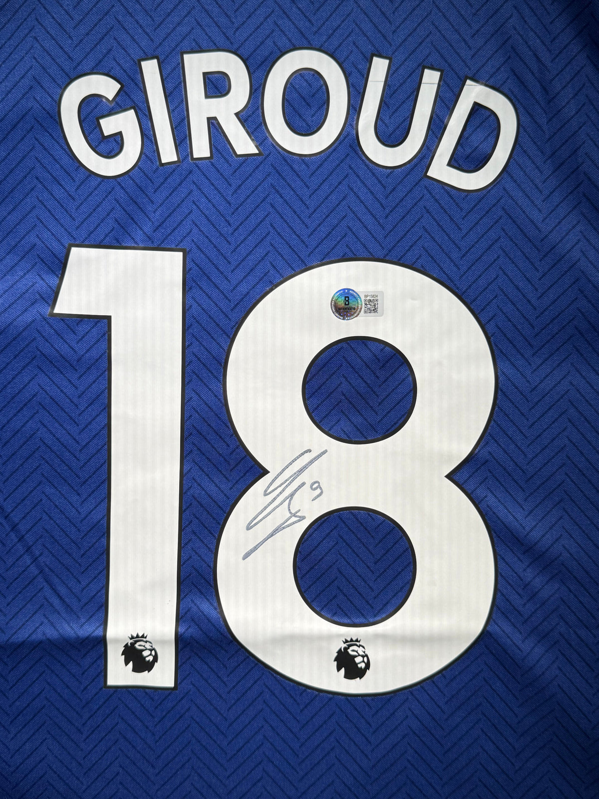 Olivier Giroud Signed Home 2019-20 Chelsea Jersey, Certified by Beckett authentic-signatures Football Authentic Signatures