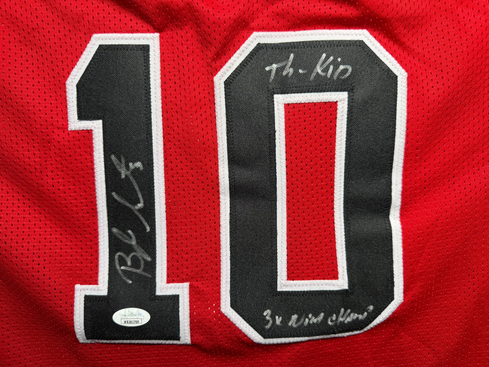 Maillot "3XChamp" Custom Domicile Chicago Bulls signe par B.J. Armstrong certifie par Beckett authentic-signatures