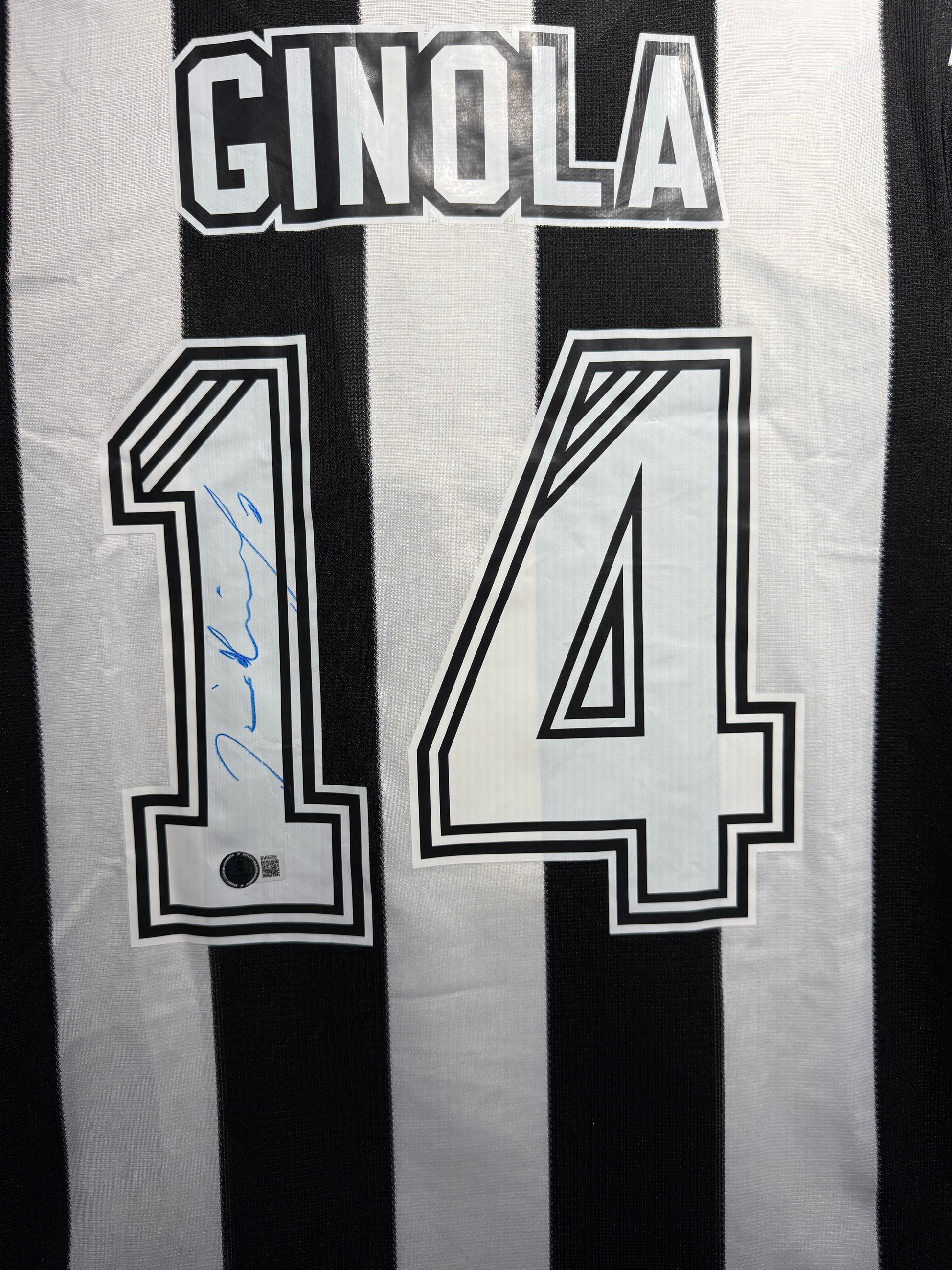 Maillot Domicile signe par David Ginola  Newcastle United FC 1995-96 Certifie par Beckett authentic-signatures
