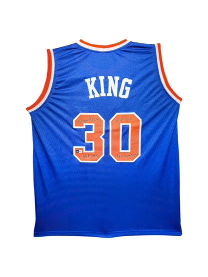 Maillot "HOF 2013-85 Scoring Champ-81 C ROY"Custom Domicile New York Knicks signe par Bernard King certifie par Beckett