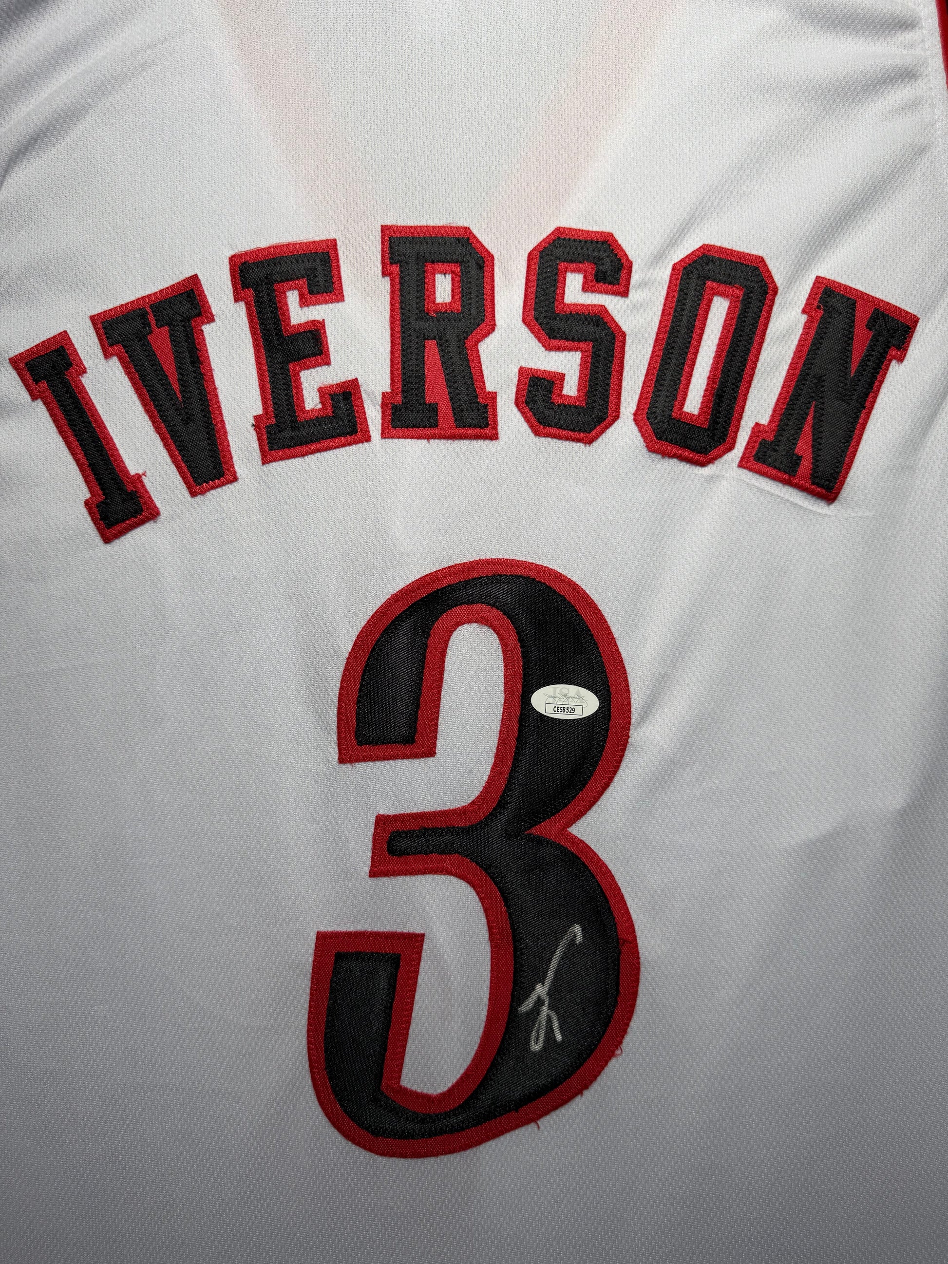 Maillot Custom Domicile Philapelphia 76ers signe par Allen Iverson certifie par JSA authentic-signatures
