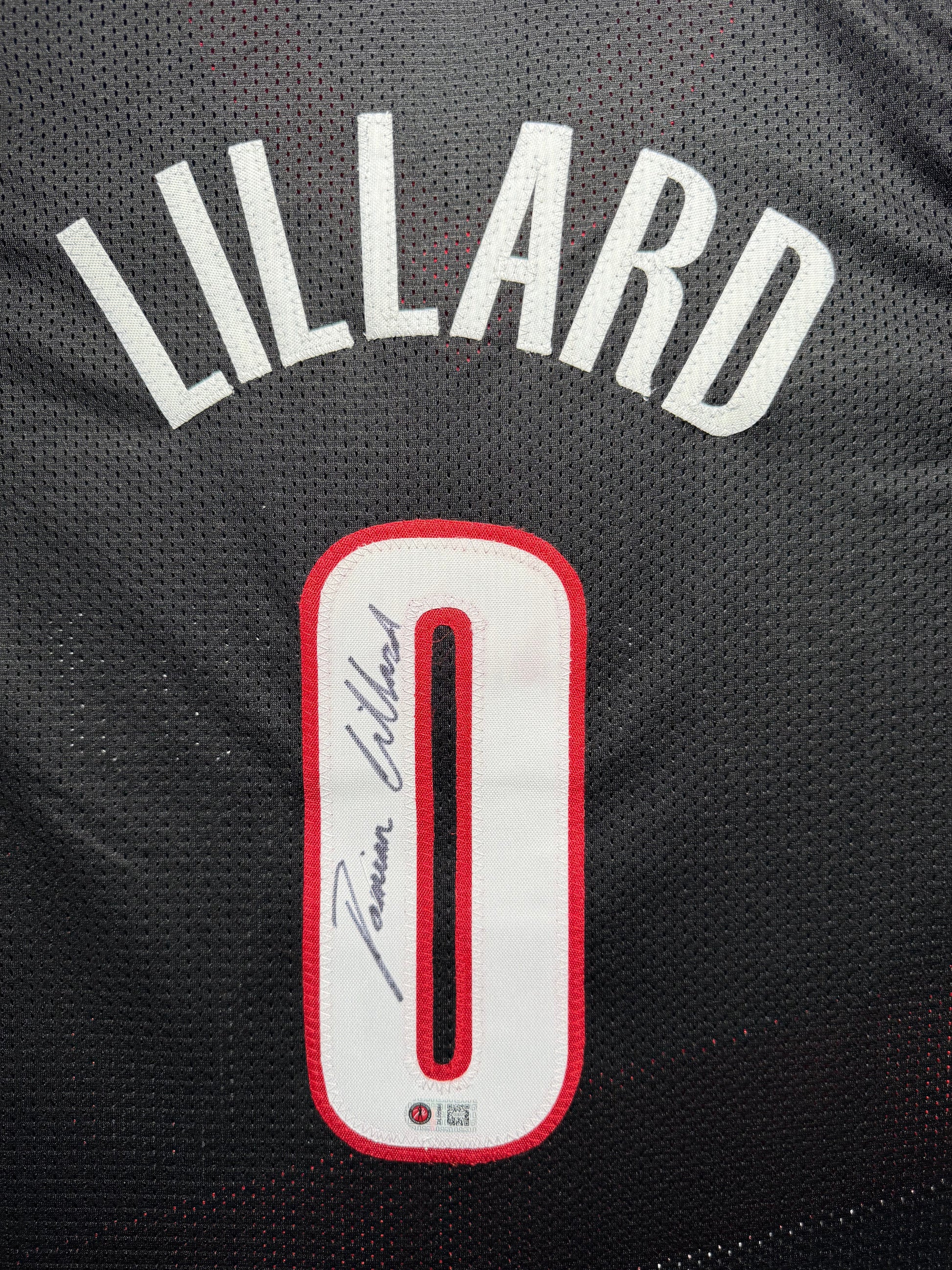 Maillot Custom Portland Trail blazers signe par Damian Lillard certifie par Damian Lillard authentic-signatures