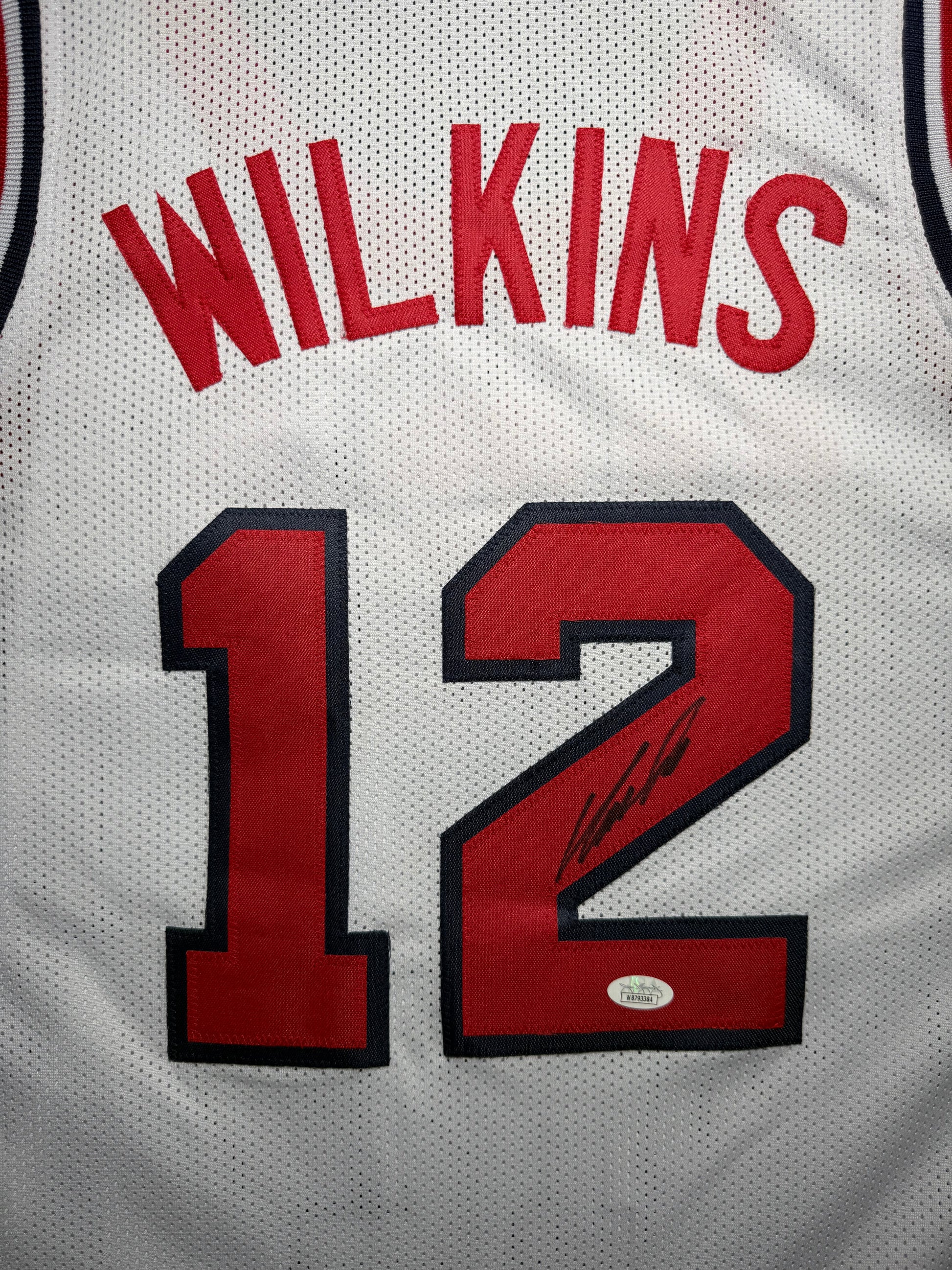 Maillot Custom Domicile Team USA Edition Championnat du Monde FIBA 1994 signe par Dominique Wilkins et certifie par JSA authentic-signatures