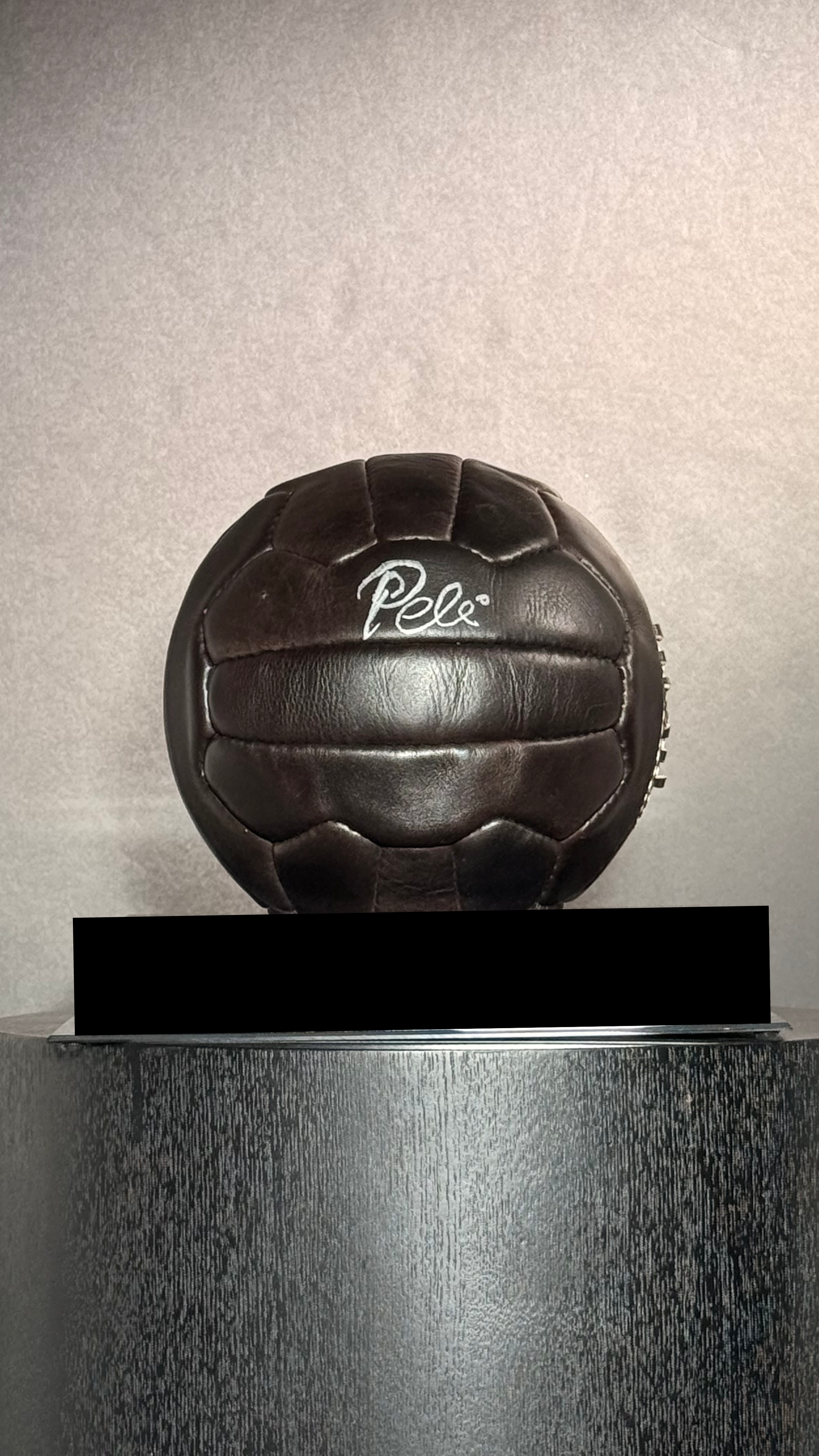 Pele Signed Vintage Full-Size Soccer Ball Certified by Beckett authentic-signatures