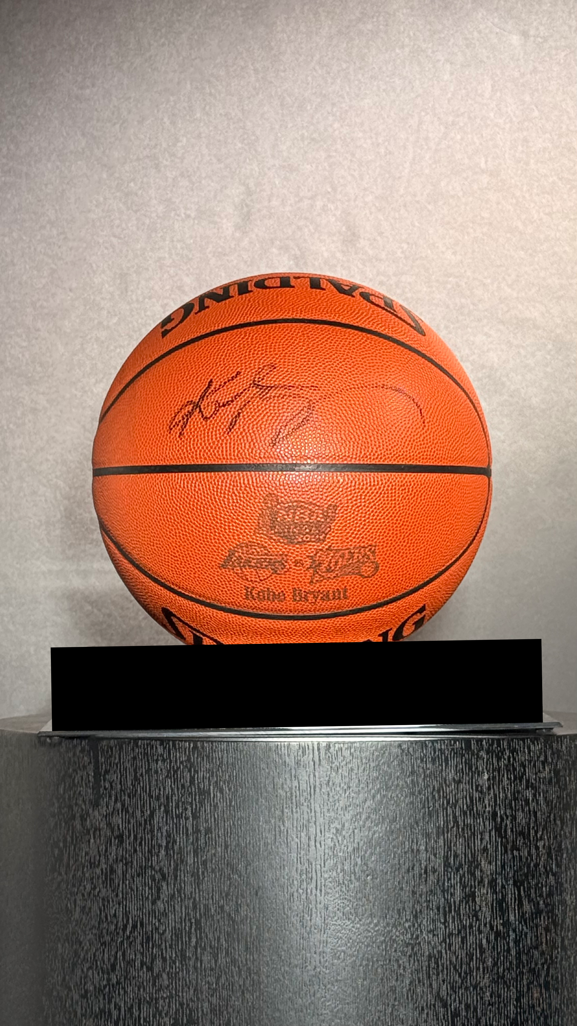 Kobe Bryant Signed Spalding 2001 NBA Finals Official Basketball authentic-signatures